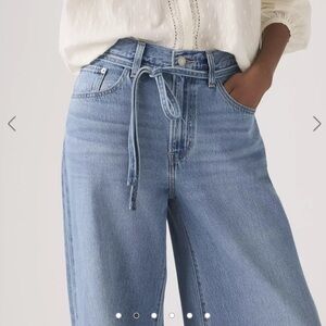 Levi’s xl straight.